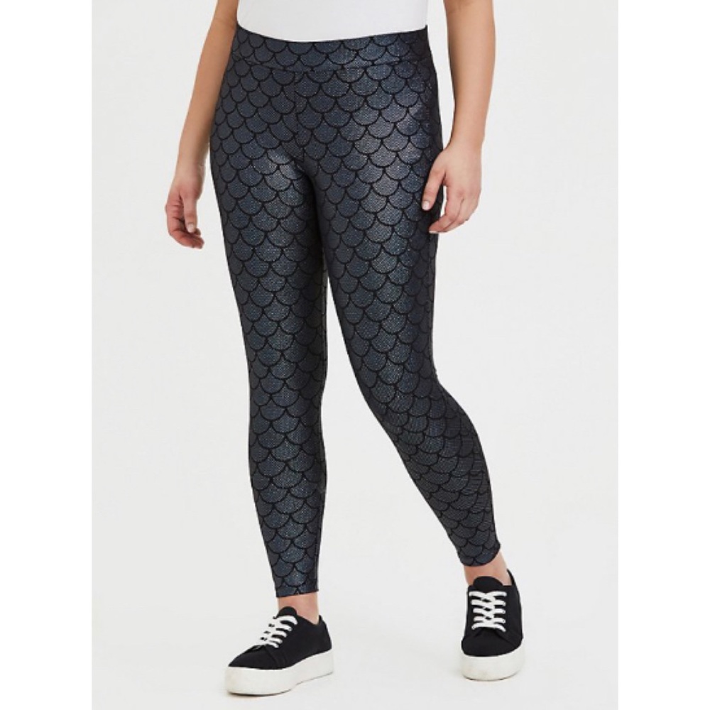 Torrid Black and Silver Scale Leggings